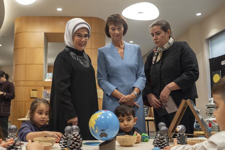 Emine Erdoğan ve Charlotte Merz: Millet Kütüphanesi'nde Bilgeliğin İzinde