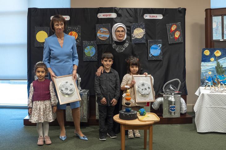 Emine Erdoğan ve Charlotte Merz: Millet Kütüphanesi'nde Bilgeliğin İzinde