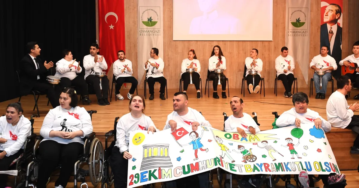 Engelli Bireyler Osmangazi’de Cumhuriyet Bayramını Kutladı
