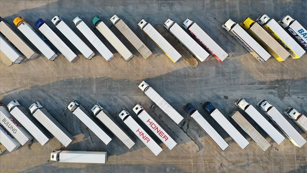 Eylül'de İhracatın Zirvesi: Almanya'ya Yapılan Rekor Gönderimler 2 Eylül'de İhracatın Zirvesi: Almanya'ya Yapılan Rekor Gönderimler