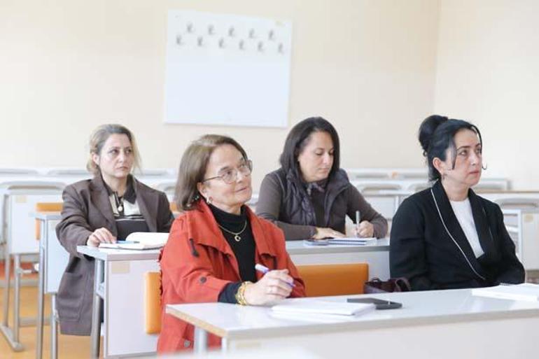 Ezber bozan emeklilik hayatı: Bu teyzelerin burada ne işi var? 1 Ezber bozan emeklilik hayatı: Bu teyzelerin burada ne işi var?