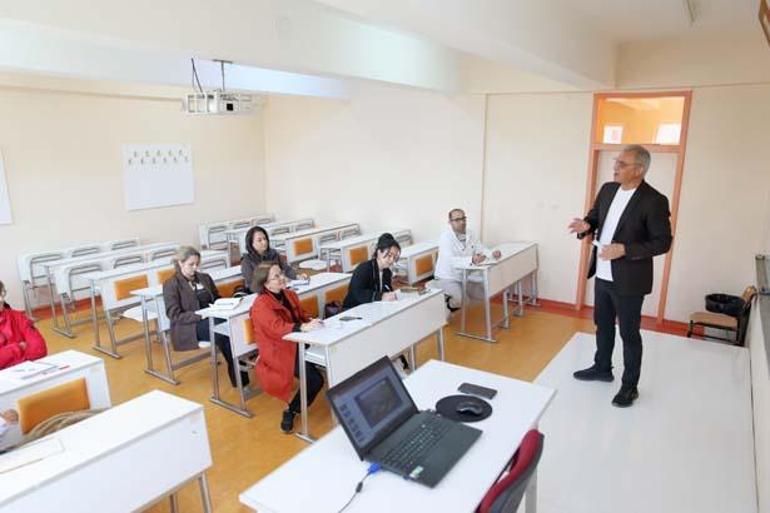 Ezber bozan emeklilik hayatı: Bu teyzelerin burada ne işi var? 5 Ezber bozan emeklilik hayatı: Bu teyzelerin burada ne işi var?