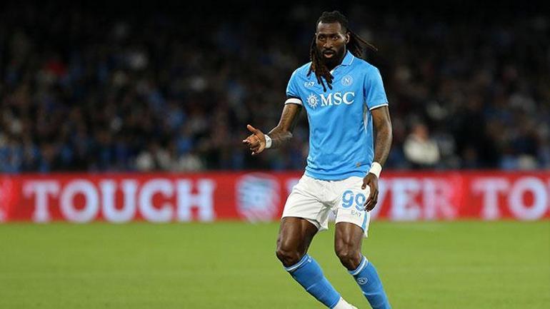 Fenerbahçe ve Galatasaray, transferde karşı karşıya! Napoli'nin yıldızına kanca 1 Fenerbahçe ve Galatasaray, transferde karşı karşıya! Napoli'nin yıldızına kanca