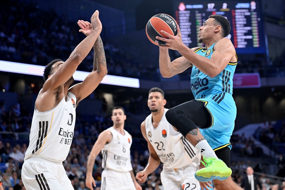 Fenerbahçe'nin Madrid Deplasmanındaki Talihsizliği