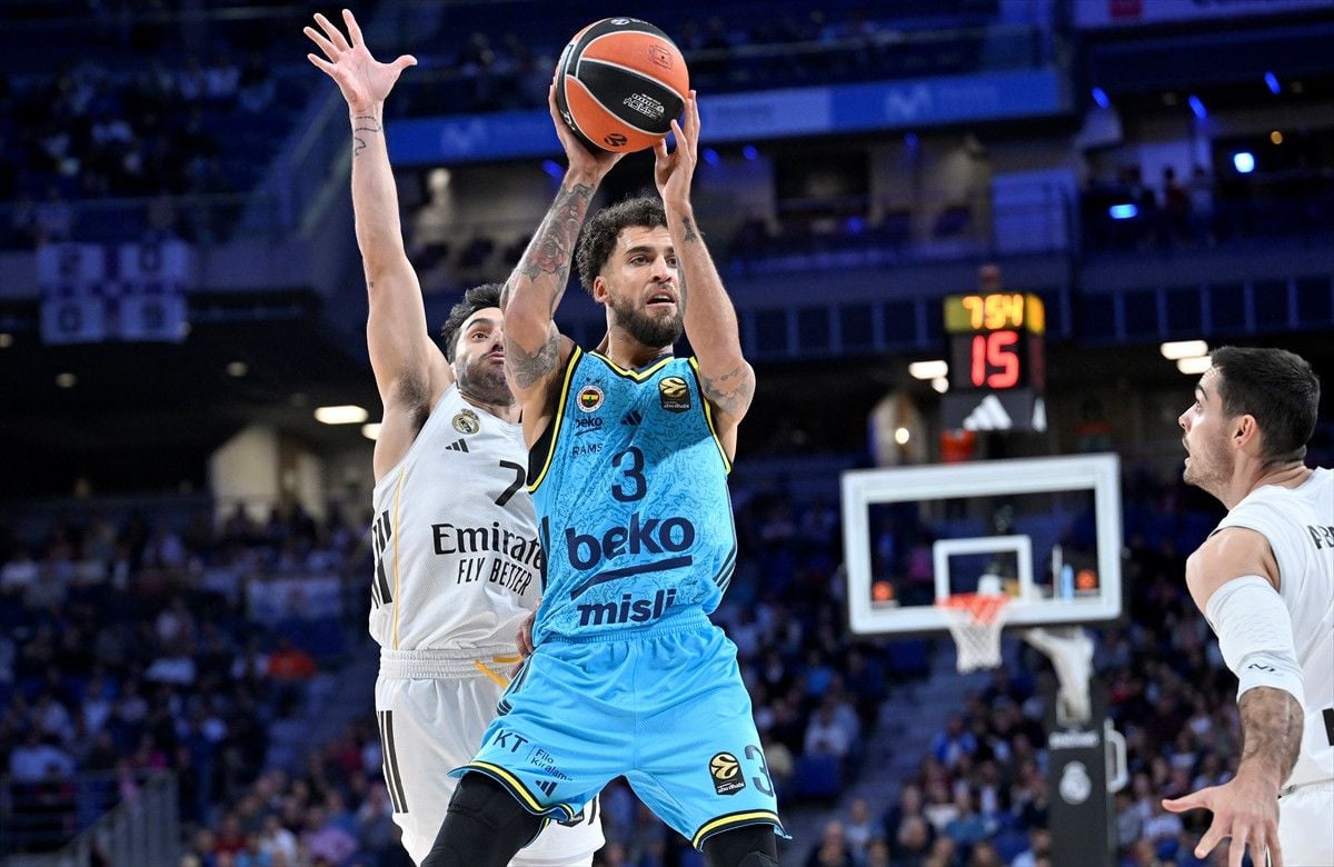 Fenerbahçe'nin Madrid Deplasmanındaki Talihsizliği