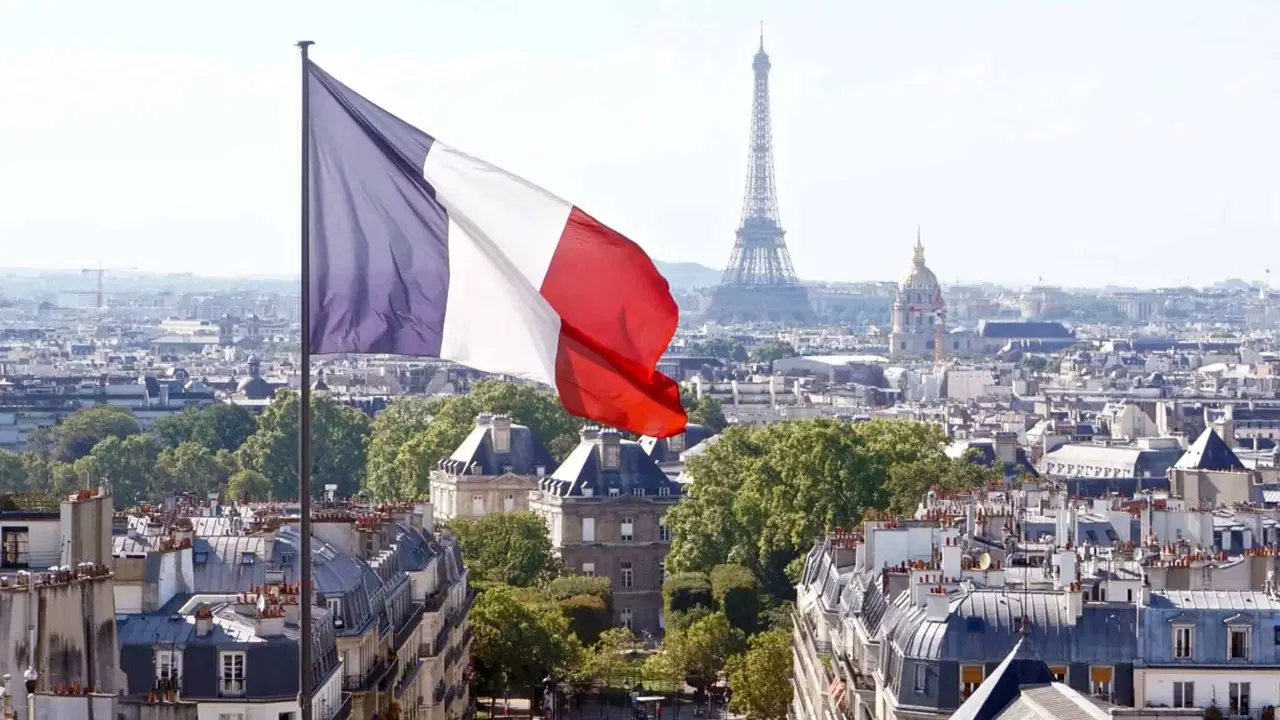 Fransa hükümetinden kredi notu açıklaması: Üst üste düşürülmüştü…