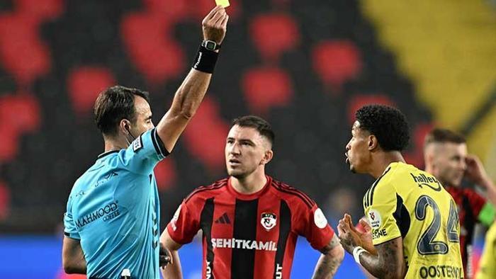Gaziantep FK - Fenerbahçe maçının tartışmalı pozisyonlarını Trio yorumladı: Böyle bir acımasızlık olur mu? Bu futbol değil 7 Gaziantep FK - Fenerbahçe maçının tartışmalı pozisyonlarını Trio yorumladı: Böyle bir acımasızlık olur mu? Bu futbol değil