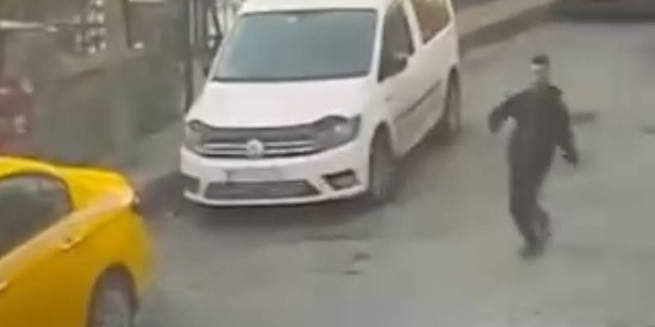 Gençlerin Şiddet Dolu Anlaşmazlığı: 13 Yaşındaki Çocuğun Arkadaşını Bıçaklayarak Savaşın Eşiğine Getirdiği Kanlı Olay