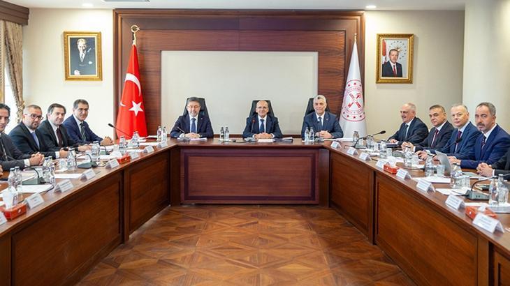 Gıda Komitesi, Hazine ve Maliye Bakanı Mehmet Şimşek’in ev sahipliğinde toplandı