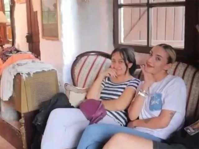 Güllü'nün kızı ve yakın arkadaşı sessizliğini bozdu: Suç duyurusunda bulundular! 2 Güllü'nün kızı ve yakın arkadaşı sessizliğini bozdu: Suç duyurusunda bulundular!