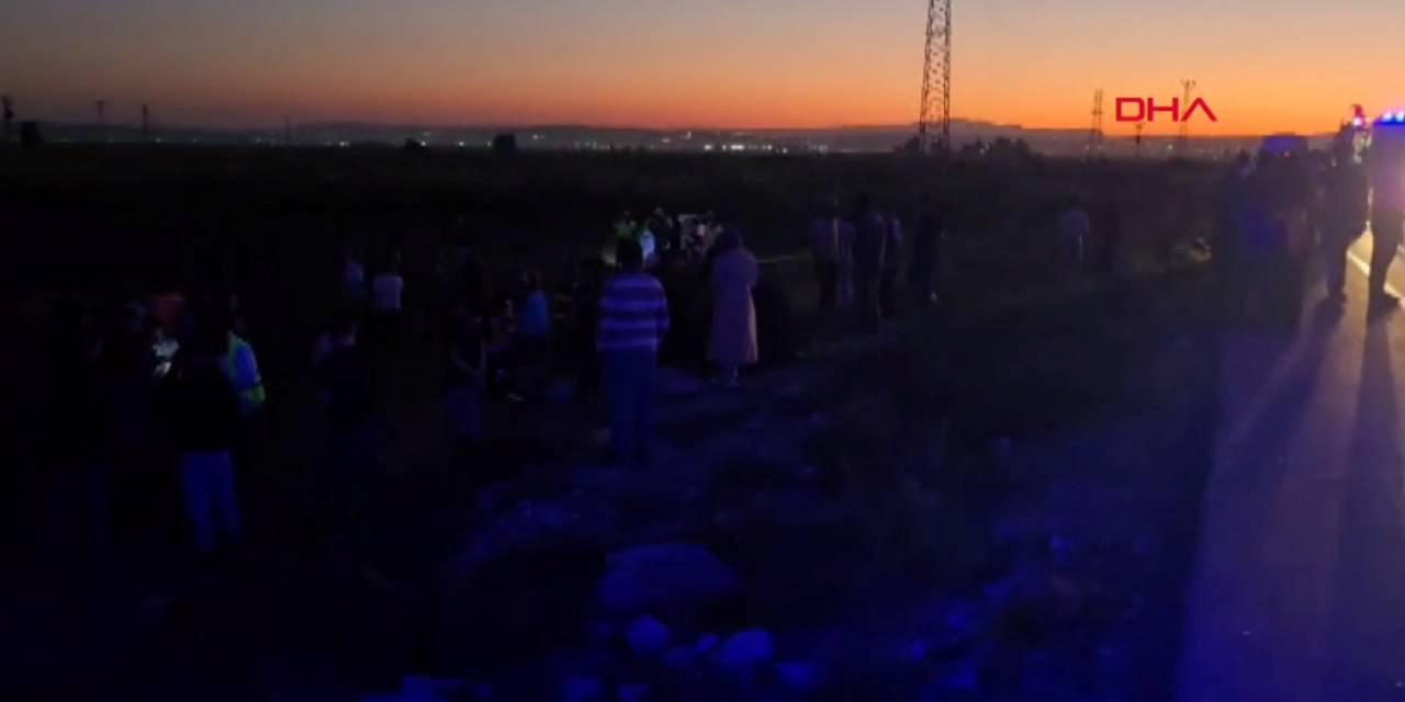 Hatay’da Felaket: Lastiği Patlayan Araç Tarlaya Uçarak Kaza Yaptı, 1 Can Gitti, 2 Yaralı!