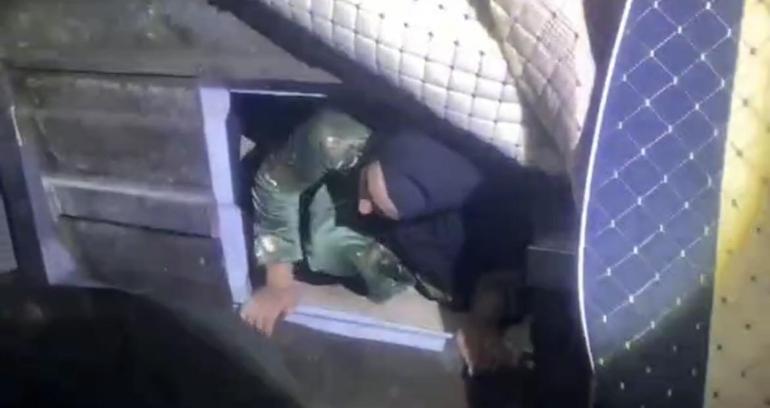 Hatay'da Gizli Bölmeden 38 Kaçak Göçmen Kurtarıldı! İki Organizasyon Sorumlusu Yakalandı!