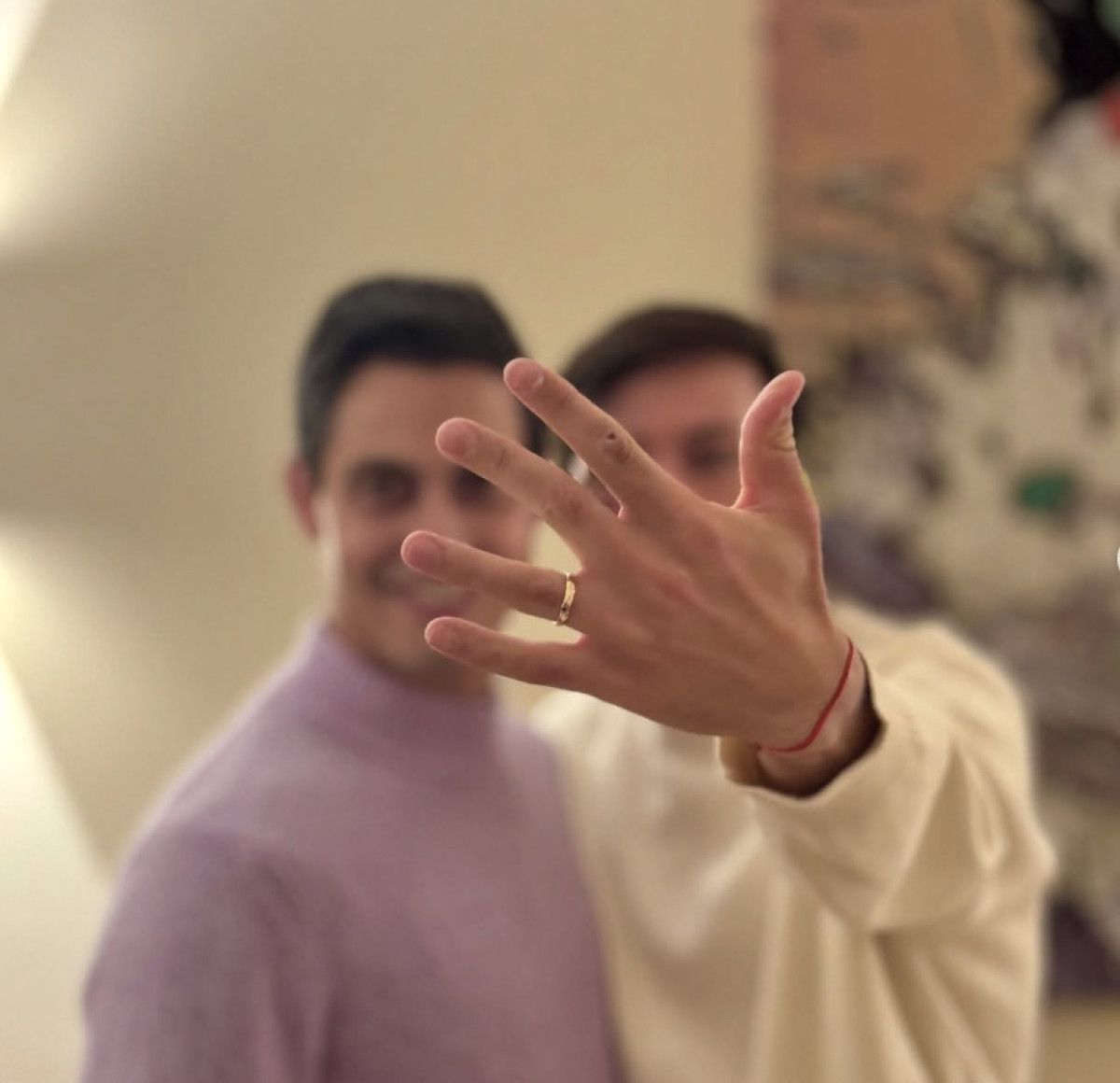 Hollanda seçimlerini kazanan partinin başkanı, LGBT'li çıktı