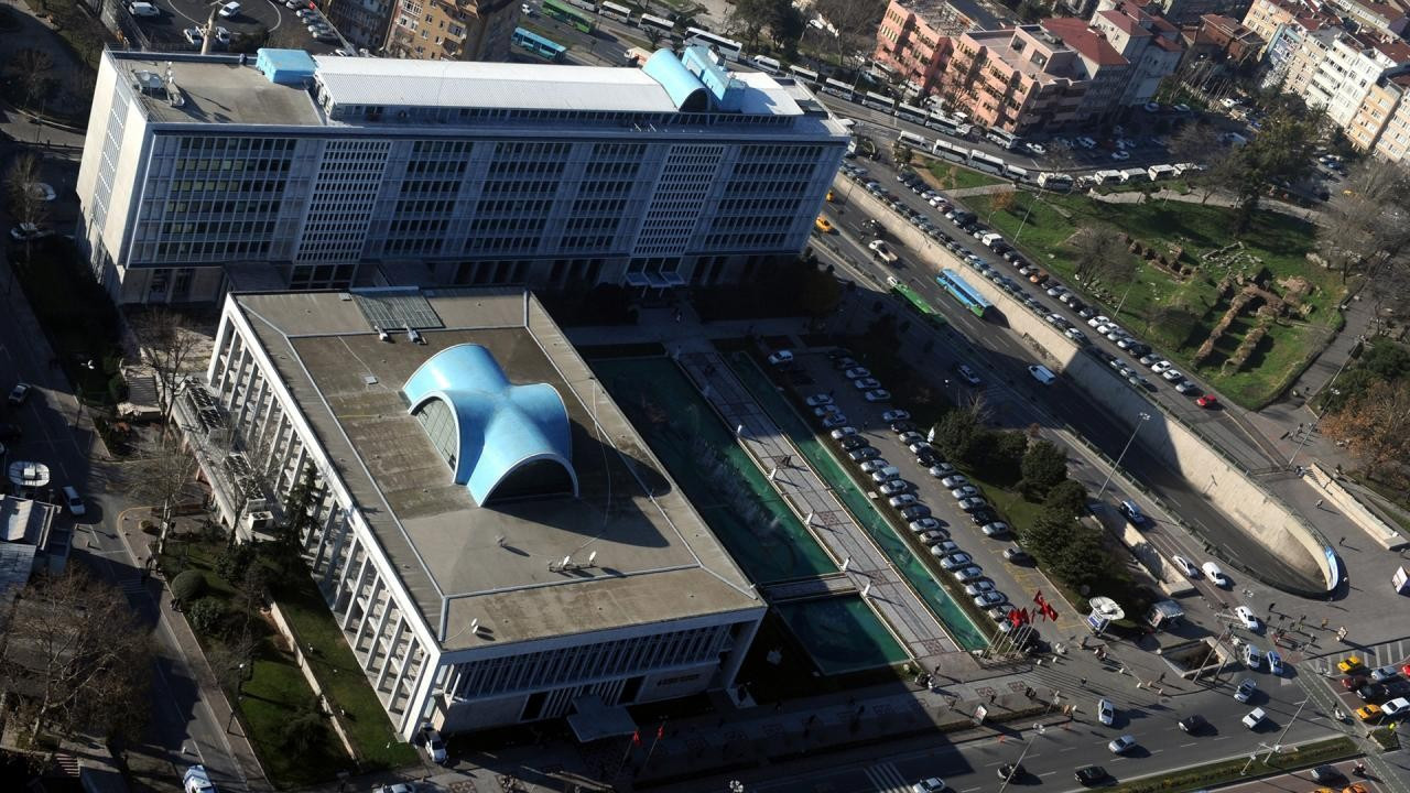 İBB’ye yönelik yolsuzluk soruşturmasında 4 kişi hakkında gözaltı kararı