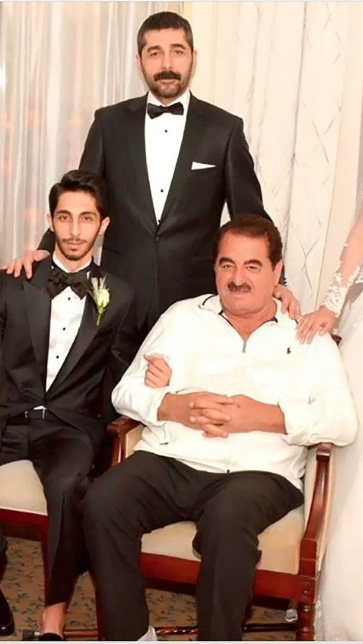 İbrahim Tatlıses'in Oğlu Ahmet'e Elektronik Kelepçe Takıldı! Uzaklaştırma Kararı Alındı!