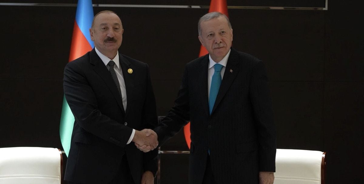 İlham Aliyev'den Cumhuriyet Bayramı kutlaması