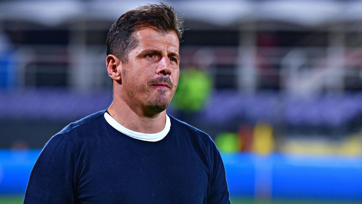 İlk 10 haftada 8 Süper Lig kulübü teknik direktör değiştirdi 4 İlk 10 haftada 8 Süper Lig kulübü teknik direktör değiştirdi