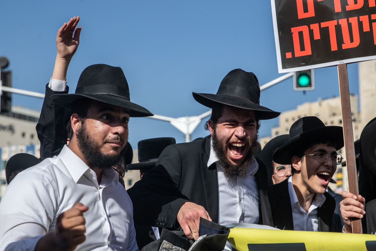 İsrail'de Haredi Toplumu Zorunlu Askerliğe Meydan Okuyor