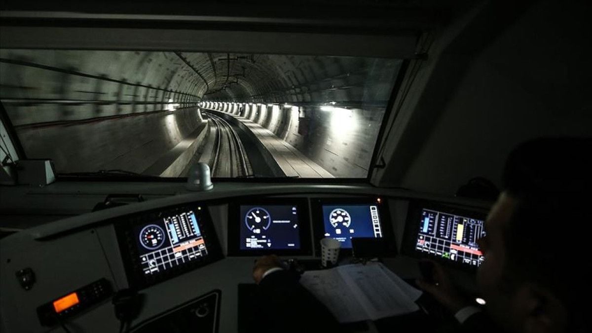 İstanbul Havalimanı ve Marmaray toplam 1 milyar 832 milyon 937 bin 350 kişiye hizmet verdi