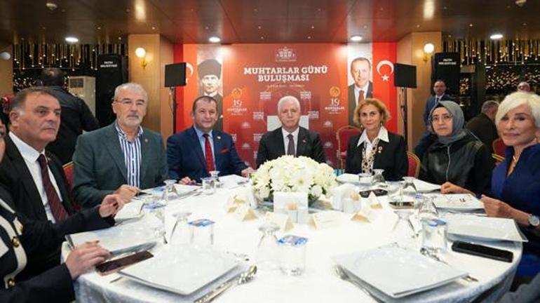 İstanbul Valisi Gül, kentte görev yapan muhtarlarla bir araya geldi 1 İstanbul Valisi Gül, kentte görev yapan muhtarlarla bir araya geldi