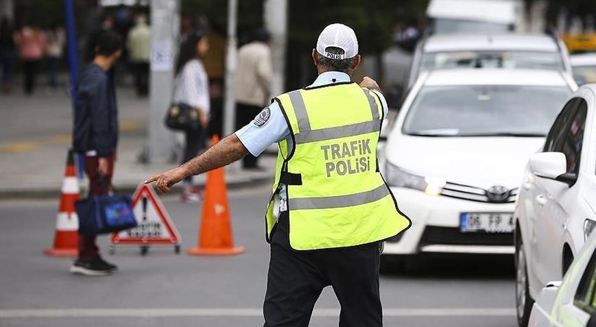 İstanbul’da 29 Ekim Cumhuriyet Bayramı provası nedeniyle bazı cadde ve yollar trafiğe kapatıldı