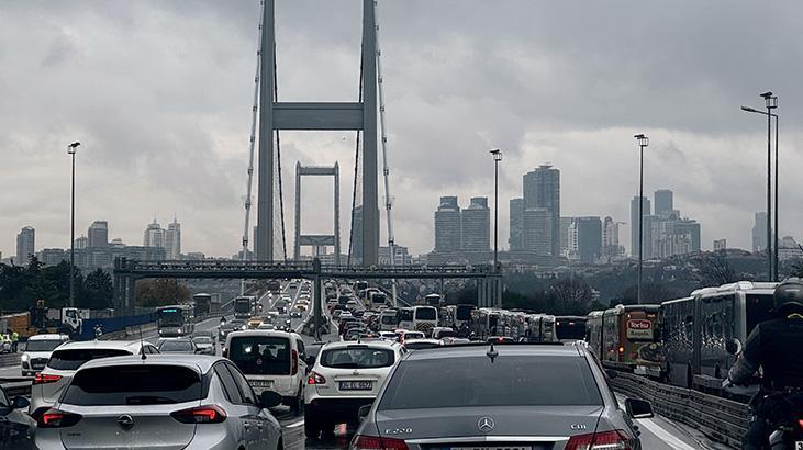 İstanbul’da Cumhuriyet Bayramı trafiği: Yoğunluk yüzde 69’a ulaştı