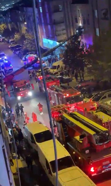 İstanbul'da dehşete düşüren olay! Binayı ateşe verip kaçtı, 3'ü ağır çok sayıda yaralı var 6 İstanbul'da dehşete düşüren olay! Binayı ateşe verip kaçtı, 3'ü ağır çok sayıda yaralı var