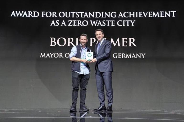 İstanbul'da düzenlenen 'Uluslararası Sıfır Atık Forumu' etkinliklerle son buldu 4 İstanbul'da düzenlenen 'Uluslararası Sıfır Atık Forumu' etkinliklerle son buldu