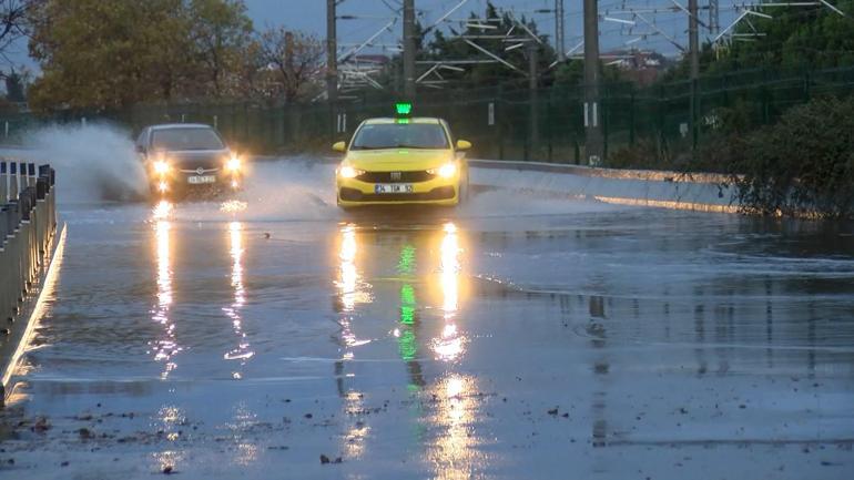 İstanbul'da sağanak etkisi! Vatan Caddesi çöktü, alt geçitleri su bastı 4 İstanbul'da sağanak etkisi! Vatan Caddesi çöktü, alt geçitleri su bastı
