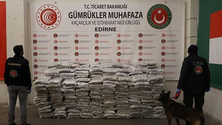 Kapıkule ve İpsala'da Dev Operasyon: 525 Kilo Uyuşturucu Ele Geçirildi 1 Kapıkule ve İpsala'da Dev Operasyon: 525 Kilo Uyuşturucu Ele Geçirildi