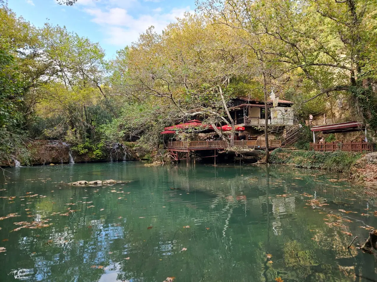 Kenan Evren'in Gizli Köşkü: 14 Yıldır Kafe Olarak Hizmet Veriyor 1 Kenan Evren'in Gizli Köşkü: 14 Yıldır Kafe Olarak Hizmet Veriyor