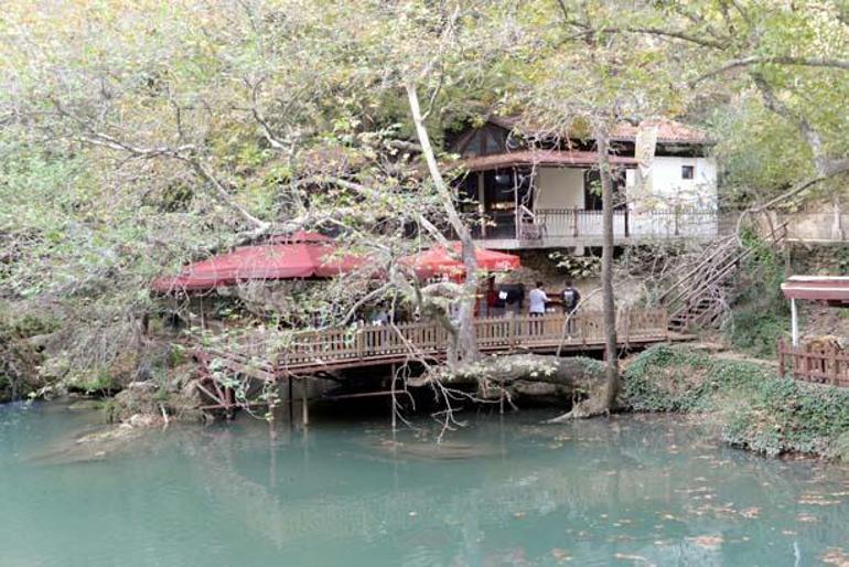 Kenan Evren'in Gizli Köşkü: Ünlü Sanatçıyla Helikopterle Yaptığı Tek Ziyaret