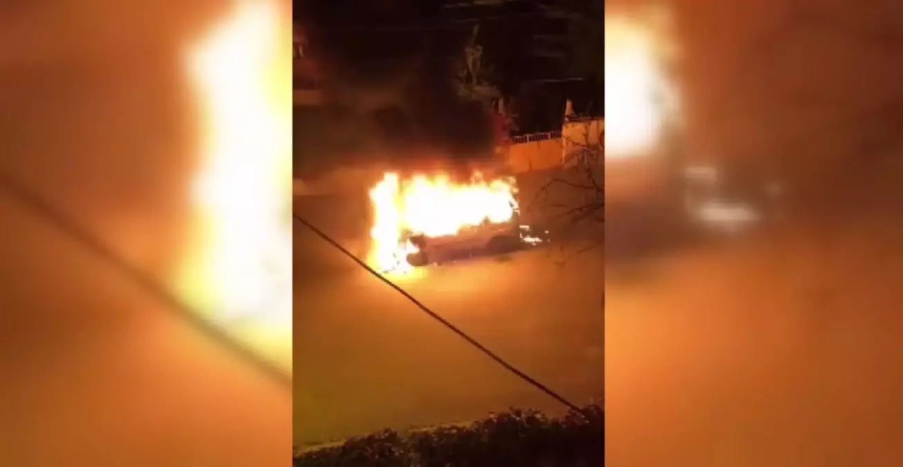 Kırıkkale’de Seyir Halinde Yanan Araç İtfaiye Tarafından Söndürüldü