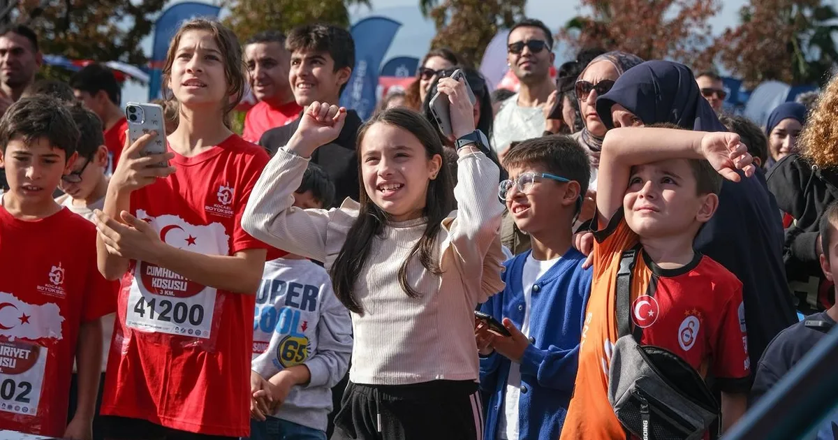 Kocaeli, Cumhuriyet Koşusu’na Akın Etti