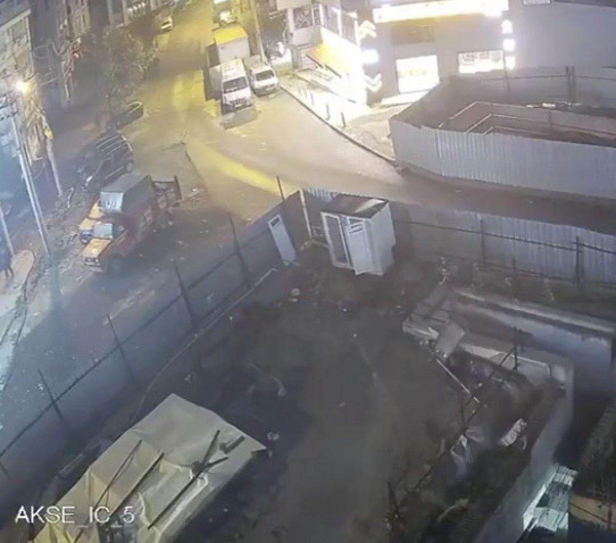 Kocaeli'de 7 katlı binanın çökme anları ortaya çıktı