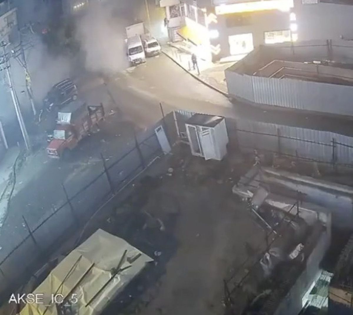 Kocaeli'de 7 katlı binanın çökme anları ortaya çıktı