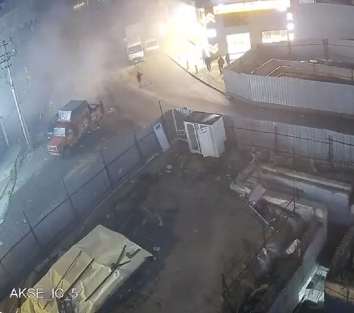 Kocaeli'de 7 katlı binanın çökme anları ortaya çıktı