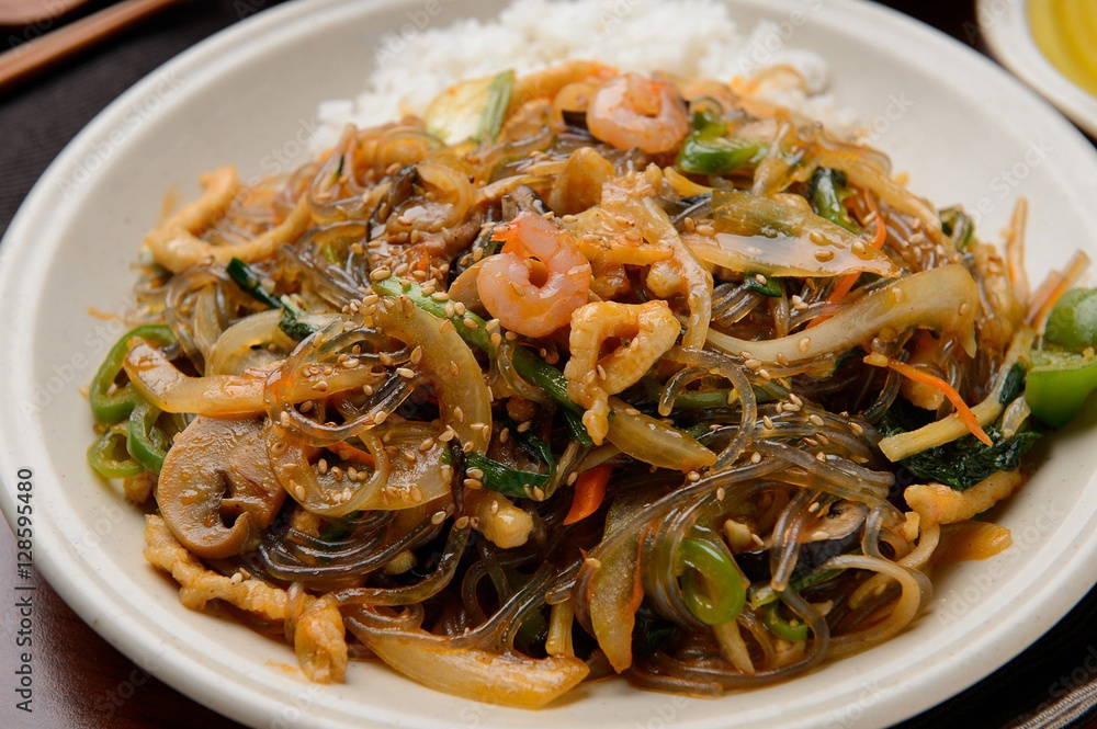 Kore mutfağının renkli lezzeti: MasterChef japchae tarifi