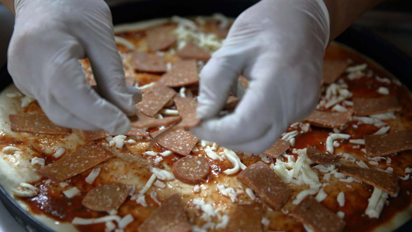 Köyüne pizzacı açtı şimdi talebe yetişmeye çalışıyor