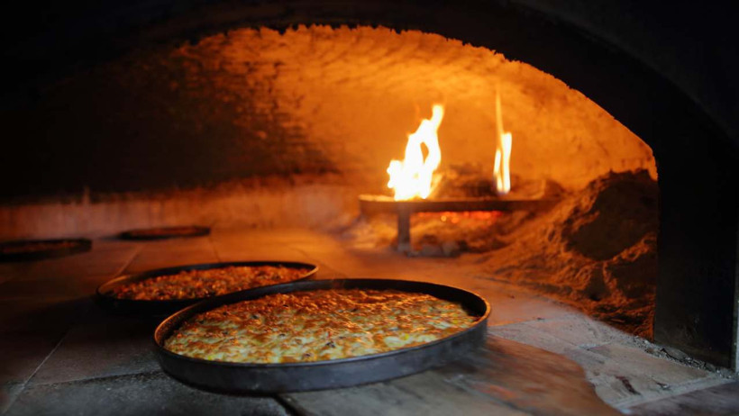 Köyüne pizzacı açtı şimdi talebe yetişmeye çalışıyor