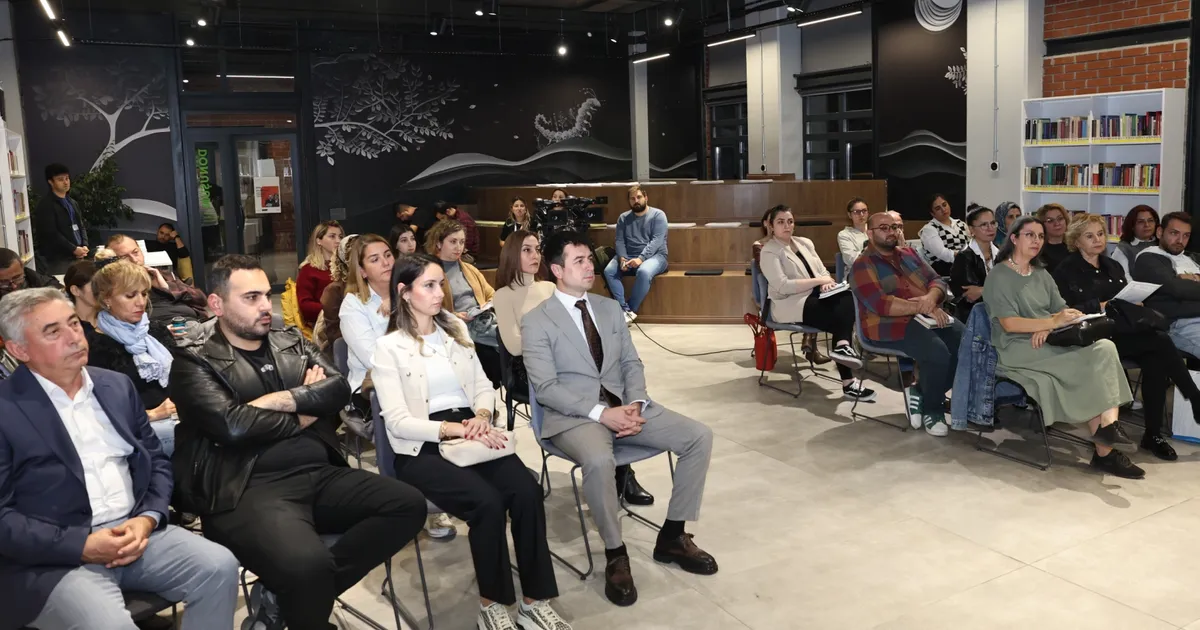 Koza Buluşmaları’nda Kadına Yönelik Şiddet Ve Edebiyat Konuşuldu