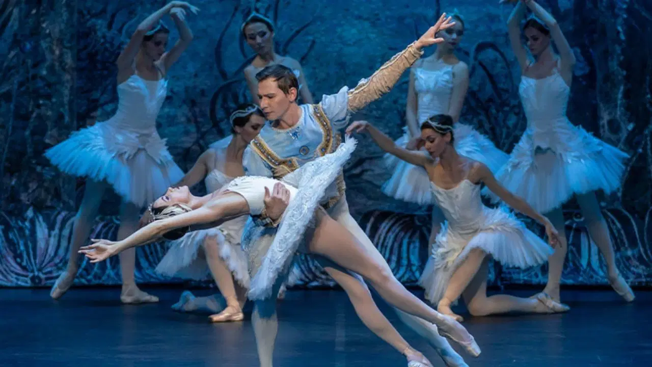 ‘Kuğu Gölü’ balesinin prömiyeri 23 Ekim’de AKM’de gerçekleşecek