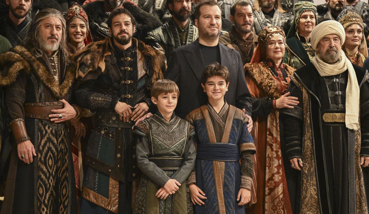 Kuruluş Orhan dizisinden görkemli başlangıç: İzleyiciden tam not aldı 2 Kuruluş Orhan dizisinden görkemli başlangıç: İzleyiciden tam not aldı