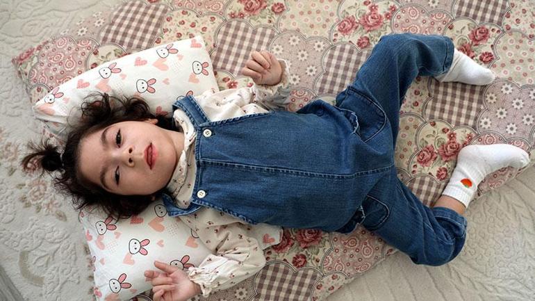 Kuvözdeki bebekle ilgili 3 yıl sonra ortaya çıkan şok gerçek! 'Görüntüleri izlemeye yürek dayanmaz' 2 Kuvözdeki bebekle ilgili 3 yıl sonra ortaya çıkan şok gerçek! 'Görüntüleri izlemeye yürek dayanmaz'