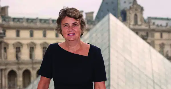 Louvre Müzesi’nin müdürü Laurence Des Cars kimdir?