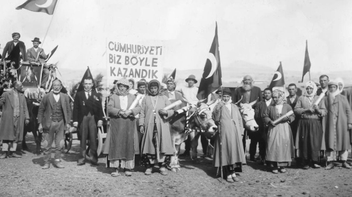 MEB, yapay zeka ile Cumhuriyet Bayramı'na özel video hazırladı 5 MEB, yapay zeka ile Cumhuriyet Bayramı'na özel video hazırladı