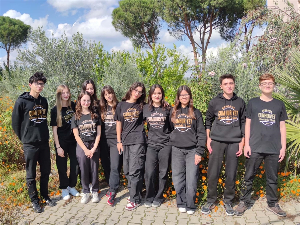 MEB'in 'Yeşil Vatan' Projesi hayat buldu: Zeytinler kışlık kahvaltılığa dönüştü!