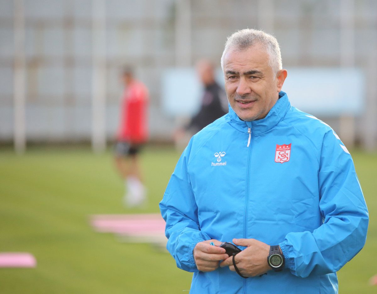 Mehmet Altıparmak: Hedefimiz play-off 2 Mehmet Altıparmak: Hedefimiz play-off