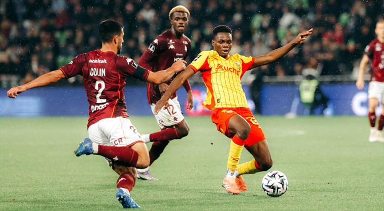 Metz’in Sürpriz Galibiyeti: Lens’i Evinde Devirecek Strateji ve Anlar