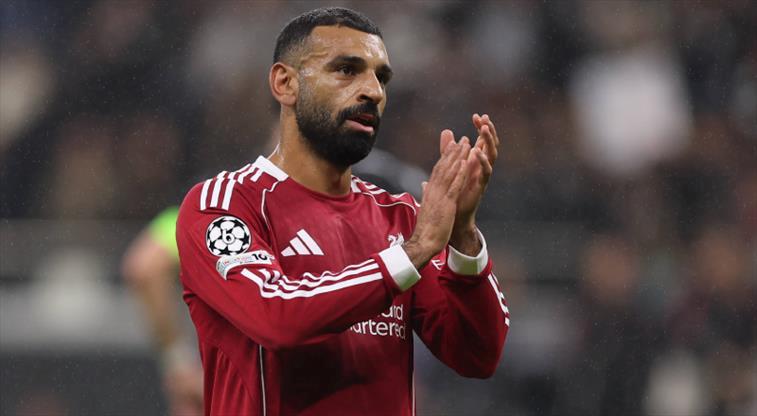 Mohamed Salah’ın Tarihi Anlaşması: Futbol Dünyasını Sarsacak Teklif!
